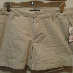 SAKS FIFTH AVENUE WOMENS SHORTS SZ 10 NEW WITH TAG